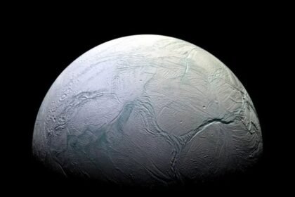 Crystalline Ice Discovered in Space: New Study Reveals Hidden Order in Cosmic Ice