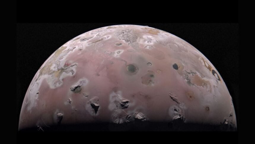 NASA Engineers Rescue JunoCam with Deep-Space Heating Hack