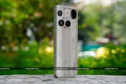 Nothing Phone 3 Review: Enters the Big League With a Big Price