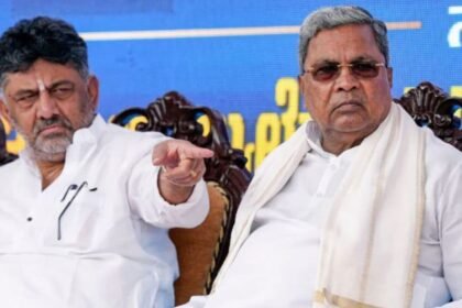 New Delhi: Prime Minister Narendra Modi, right, interacts with Canadian Prime Minister Mark Carney, at Hyderabad House, in New Delhi, Monday, March 2, 2026. (PTI Photo/Shahbaz Khan)(PTI03_02_2026_000067B)