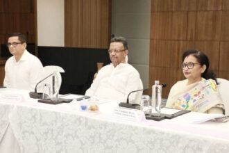 A black plume of smoke rises from a warehouse in the industrial area of Sharjah City following reports of Iranian strikes in Dubai. (Photo: AP/File)