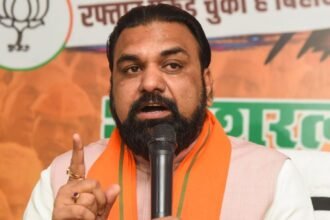 Chennai Super Kings' Khaleel Ahmed, second right, celebrates with teammates the wicket of Kolkata Knight Riders' Sunil Narine during the Indian Premier League cricket match between Chennai Super Kings and Kolkata Knight Riders in Chennai, India, Tuesday, April 14, 2026. (AP Photo)