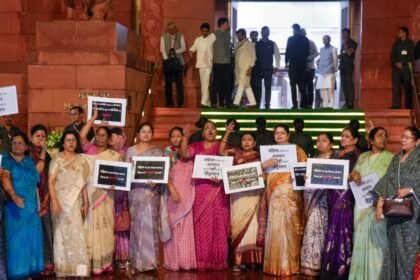 India Women vs South Africa Women Live Cricket Score, 1st T20I: Stay updated with IND-W vs SA-W Ball by Ball Match Updates and Live Scorecard from Durban. (Picture Credit: X/@BCCIWomen)