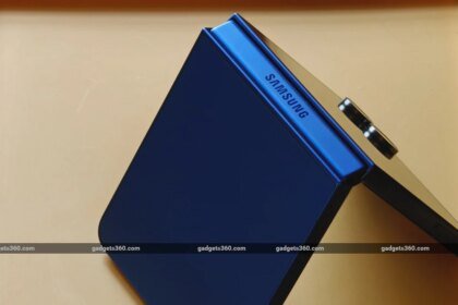 Samsung Galaxy Z Flip 8 Tipped to Launch With Exynos 2600 and Snapdragon 8 Elite Gen 5 Variants
