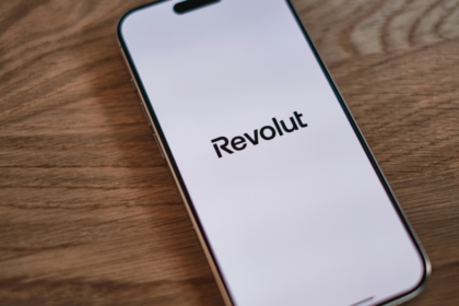 Revolut Introduces MiCA-Compliant EURR Stablecoin to European Crypto Services