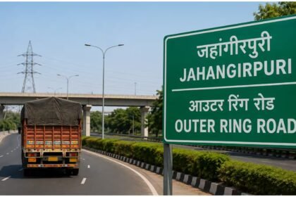 जहांगीरपुरी में आउटर रिंग रोड पर तेज रफ्तार ट्रक की टक्कर से स्कूटी सवार छह साल के बच्चे की मौत।