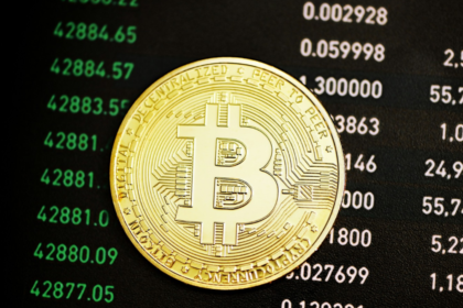 Bitcoin Holds Near $84,000 as Rising Yields and Oil Weigh on Market