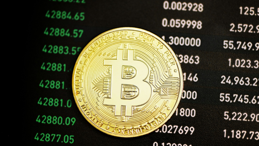 Bitcoin Holds Near $84,000 as Rising Yields and Oil Weigh on Market