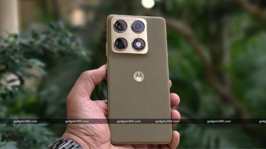 Motorola Signature 27 Reportedly Teased Ahead of Possible Launch, Swarovski Edition Also Tipped