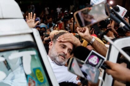 Delhi Jantar Mantar Protest 2026: INDIA Bloc Leaders Including Rahul Gandhi and Priyanka Gandhi Demand CEC Gyanesh Kumar Resignation