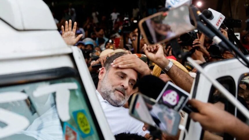 Delhi Jantar Mantar Protest 2026: INDIA Bloc Leaders Including Rahul Gandhi and Priyanka Gandhi Demand CEC Gyanesh Kumar Resignation