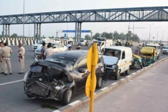 delhi road accident