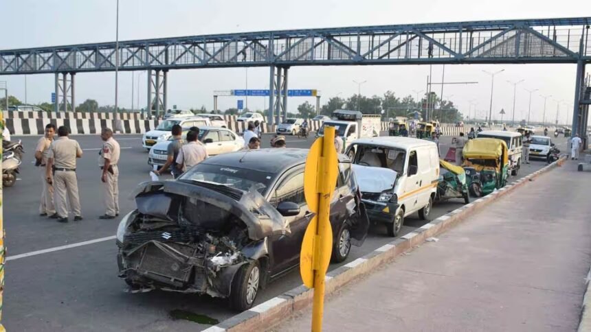 delhi road accident